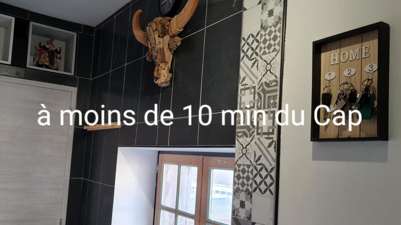 Le Studio De La Republique Агде Екстериор снимка